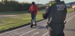 La policía de Santa Coloma de Gramenet pone el foco en los patinetes eléctricos