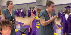 Sorprende a su profesora en su graduación tatuándose en el brazo una nota que ella misma le dejó: ''Voy a llorar“”