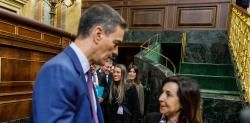 El pacto entre el PSOE y Junts permitirá a la Generalitat gestionar las expulsiones de los inmigrantes