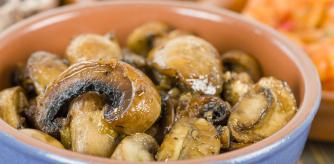 Las setas no solo son buenas fuentes de vitamina D, sino que están de temporada en otoño