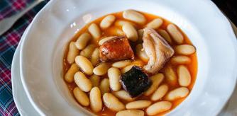 Fabada asturiana de Nacho Manzano para la caja de Navidad de Casa Marcial