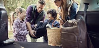 Prepara tu escapada de Semana Santa con estos básicos recomendados por la DGT