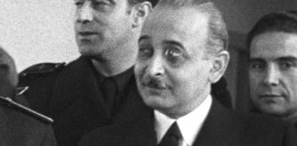 El agregado de prensa Josef Hans Lazar en una recepción en la embajada alemana en 1941.