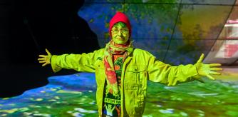 La artista suiza Pipilotti Rist ha sabido crear unos bosques de luz y unos mundos de energía que la colocan entre la flor y nata del mundo del arte