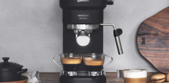 Cafetera expreso Cecotec Cafelizzia