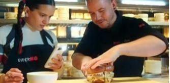 Rosalía y Dabiz Muñoz preparando la receta