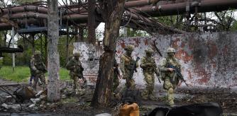 Soldados rusos en Mariúpol