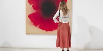 Un aspecto de la galería Joan Prats, con pinturas de José María Sicilia y Fernando Prats