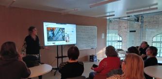 Clase de estoicismo en la Universitat Popular de València