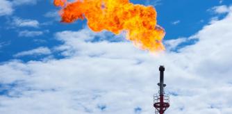 Las explotaciones de gas, la ganadería y los vertederos de residuos orgánicos son fuentes de emisión de metano a la atmósfera  .