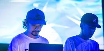 Actuación de Daito Manabe (izquierda) junto a Nosaj Thing en el Sónar de Día el sábado