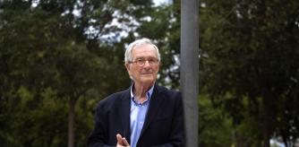 Xavier Trias, ayer por la mañana, el los jardines de l'Illa Diagonal