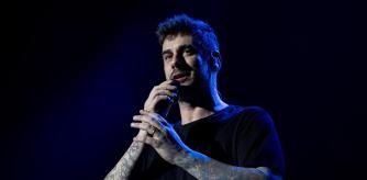 MADRID, 08/12/2023.- El cantante asturiano Melendi actúa este viernes, en el Wizink Center de Madrid. EFE/ Daniel González