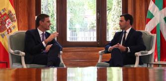 El president del govern espanyol, Pedro Sánchez, i el lehendakari basc, Imanol Pradales