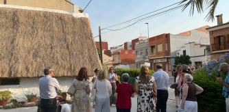 Participantes en la inauguración de las rutas turísticas en Poblats del Sud, en València