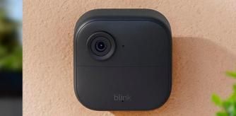 Blink Outdoor 4 instalado en una pared