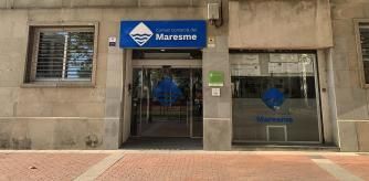 Entrada principal al edificio del Consell Comarcal del Maresme en Mataró .