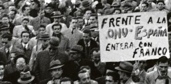 MANIFESTACION CONTRA LA ONU Y DE APOYO A FRANCO: Madrid, 9-12-1946 .- Manifestación multitudinaria de adhesión al jefe del Estado, Francisco Franco, y contra la ingerencia extranjera de la Organización de las Naciones Unidas, que pretende retirar los embajadores de sus paises miembros acreditados en España. EFE/Vidal.
