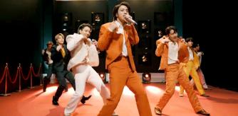 BTS actuando en los Grammy