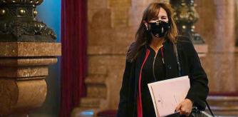 La presidenta del Parlament Laura Borràs llega a su reunión con el presidente de Pimec Antoni Cañete y el adjunto a la presidencia Miquel Camps, en el Parlament catalán (Barcelona, Catalunya, España) a 19 de marzo de 2021. 19 MARZO 2021;POLÍTICA;BARCELONA;CATALUNYA;CATALUÑA David Zorrakino / Europa Press 19/03/2021