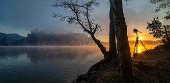 Pantano de Sau humeante.