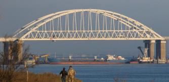 El puente de 19 kilómetros construido por Rusia en el 2019 sobre el estrecho de Kerch