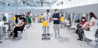 Sanidad, en alerta por el riesgo de contagio en vacunados ante el aumento de la transmisión