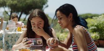 Las dos adolescentes protagonistas de 'Libertad'