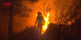 LV_Una colilla desata un incendio que quema más de 400 hectáreas del parque natural de Cap de Creus