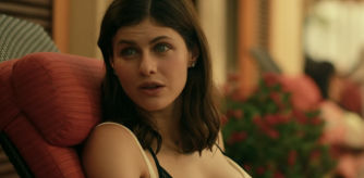 Everyone is entitled to a vacation.

The White Lotus, a new limited series written and directed by Mike White, arrives July 11 on HBO Max. #TheWhiteLotus #HBO Subscribe to HBO on YouTube: https://goo.gl/wtFYd7

A social satire set at an exclusive Hawaiian resort, The White Lotus follows the vacations of various hotel guests over the span of a week as they relax and rejuvenate in paradise. But with each passing day, a darker complexity emerges in these picture-perfect travelers, the hotel’s cheerful employees, and the idyllic locale itself.

The White Lotus stars Murray Barlett (Looking), Connie Britton, (Nashville), Jennifer Coolidge (2 Broke Girls), Alexandra Daddario (True Detective), Fred Hechinger (Eighth Grade), Jake Lacy (Girls), Brittany O’Grady (Little Voice), Natasha Rothwell (Insecure), Sydney Sweeney (Euphoria), and Steve Zahn (Treme). The White Lotus is created, written and directed by Mike White, of HBO’s Enlightened.

Get More HBO
Official Site: https://itsh.bo/dotcom
Twitter: https://twitter.com/hbo
Instagram: https://www.instagram.com/hbo
Facebook: https://www.facebook.com/hbo 

The White Lotus: Official Trailer | HBO