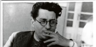 Andreu Nin, fotografiado en los años 30 (1892-1937)