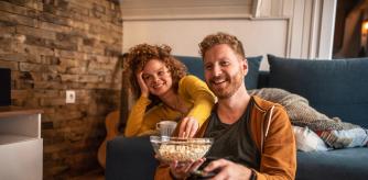 Peli y palomitas, un plan ideal para un fin de semana en casa.