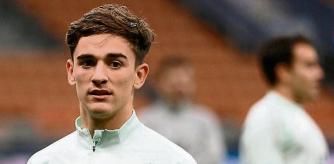 Spain's midfielder Pablo Gavi attends a training session on October 5, 2021 at the San Siro stadium in Milan, on the eve of their UEFA Nations League semifinal football match against Italy. (Photo by FRANCK FIFE / AFP)
