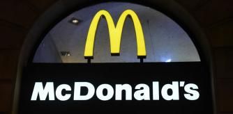 La cadena de comida rápida ha sacado nuevos productos de vacuno para maquillar esta situación