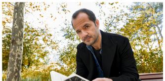 Guionista, cómico y presentador, durante muchos meses vivió en una realidad paralela sin ser consciente de ello.