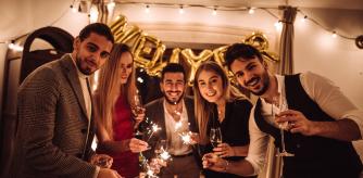 Fiesta de Nochevieja en casa.