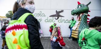 Los padres no deben relajarse: no hay que llevar a los hijos al colegio si tiene síntomas