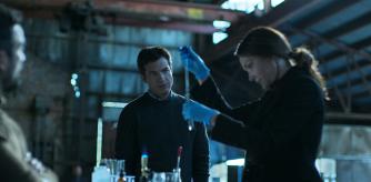 La nueva temporada de 'Ozark' incluye a Clare Shaw (Katrina Lenk), la heredera de un imperio farmacéutico que se inspira en Purdue Pharma de los Sackler.