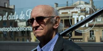 Petros Márkaris, fotografiado durante una reciente visita a Barcelona