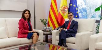 El ministro de la Presidencia y la consellera de la Presidencia de la Generalitat, se han reunido con el fin de desbloquear la relación entre ambos gobiernos tras la crisis provocada por el caso Pegasus de espionaje a líderes independentistas. La reunión se celebra tras varios meses en los que las relaciones entre ambos gobiernos se han minimizado por el caso Pegasus, por el que la Generalitat dio por congelada la relación con el Gobierno central