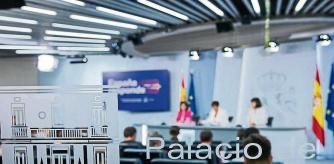 (I-D) La ministra de Sanidad, Carolina Darias; la ministra portavoz, Isabel Rodríguez; y la ministra de Ciencia e Innovación, Diana Morant, comparecen tras la reunión del Consejo de Ministros, en el Palacio de La Moncloa, a 14 de junio de 2022, en Madrid (España). Durante el Consejo de Ministros, el Gobierno ha iniciado la tramitación de la Ley de Equidad, Universalidad y Cohesión del Sistema Nacional de Salud para limitar la diferencia de prestaciones en función de la comunidad autónoma. Con esta nueva norma, el departamento de Sanidad pretende afrontar tres retos del sistema sanitario: garantizar la universalidad, eliminar el copago del transporte sanitario no urgente y el de prótesis y ortopedia para las personas vulnerables y priorizar la gestión pública directa. 14 JUNIO 2022 Jesús Hellín / Europa Press 14/06/2022