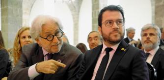El presidente de Foment, Josep Sánchez Llibre, y el presidente de la Generalitat, Pere Aragonès