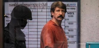 Víktor But, llevado ante un tribunal en Bangkok en octubre del 2010