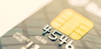 Prier plano de una tarjeta de crédito