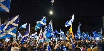 EDINBURGH, SCOTLAND - NOVEMBER 23: Scottish Independence supporters are seen at a demo outside Holyrood, the Scottish Parliament, on November 23, 2022 in Edinburgh, Scotland. Earlier today, the UK Supreme Court judges unanimously rejected the Scottish government's argument that it can hold a second independence referendum. (Photo by Peter Summers/Getty Images)