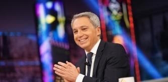 Tras muchos nervios, Vicente Vallés llegó con 17 minutos de retraso a su cita con 'El Hormiguero'