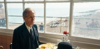 'Living' , película de Oliver Hermanus