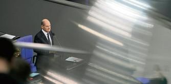 German Chancellor Olaf Scholz speaks to the lawmakers in the German parliament Bundestag in Berlin, Wednesday, Jan. 25, 2023. The German government has confirmed it will provide Ukraine with Leopard 2 battle tanks and approve requests by other countries to do the same. (Photo/Markus Schreiber)