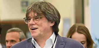 Brussels (Belgium), 29/03/2023.- (L-R) Catalan MEPs Antoni Comin, Clara Ponsati and Carles Puigdemont on their way to a mini plenary session of the European Parliament in Brussels, Belgium, 29 March 2023. The plenary will focus on Celebration of the 25th Anniversary of the Good Friday Agreement and C?onclusions of the European Council meeting of 23-24 March 2023. (Bélgica, Bruselas) EFE/EPA/OLIVIER HOSLET