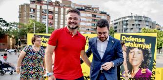 Gabriel Rufián y Pere Aragonès, ayer, en el mitin de l’Hospitalet.